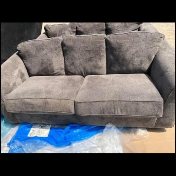 Brand new couch for sale - Picture 3 of 3